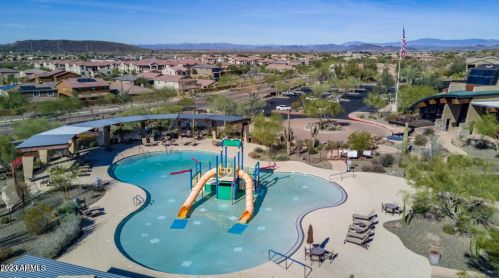 1735 Desperado Way, Phoenix AZ  85085-6329 exterior