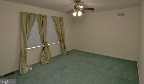 8 Landview Ln, Columbus NJ 08022-2260 exterior