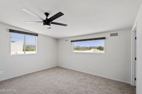 39068 15th Ave, Phoenix AZ 85086-7226 exterior