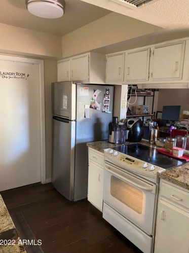 8102 31st Dr, Phoenix, AZ 85051-6220