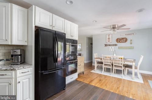 326 Route 156, Trenton NJ 08620-1729 exterior