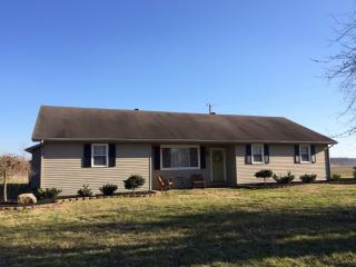 2160 Eastlawn Rd, Madisonville KY  42431-8964 exterior