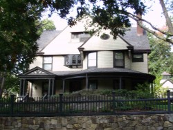 56 Valentine St, Newton, MA 02465-3020