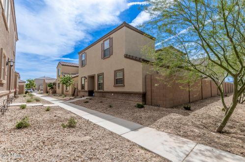 3924 79th Ln, Phoenix AZ  85043 exterior