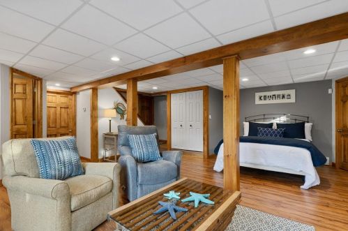 16 Joshuas Way, Chatham MA 02633-1565 exterior