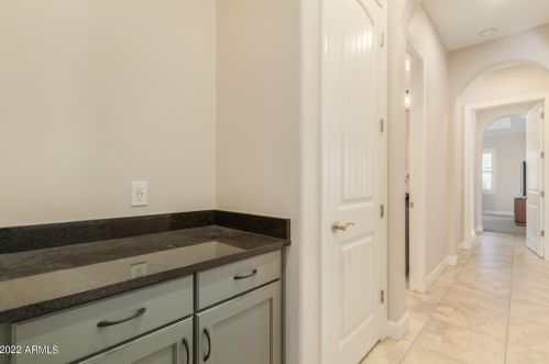 7814 29th Pl, Phoenix AZ  85042-7139 exterior