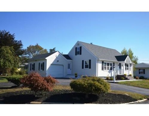 206 Lepes Rd, Fall River, MA 02726-2631