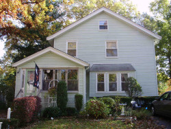 20 Oak Ter, Newton, MA 02461-1409