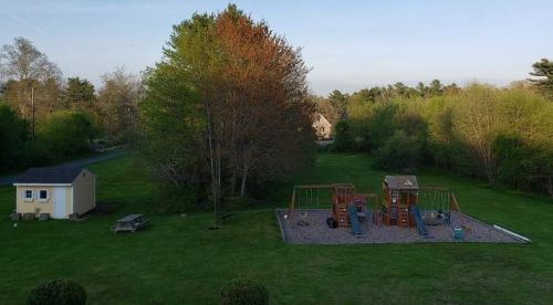 77 Mendall Rd, New Bedford MA 02743-1211 exterior