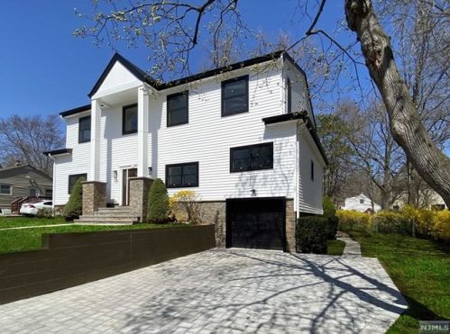 73 Merritt Ave, Cresskill NJ  07626-2419 exterior