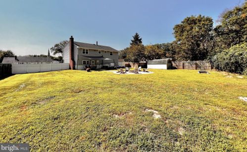 205 Wrexham Ct, West Deptford NJ 08096-4237 exterior