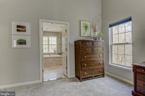 5476 Wooded Way, Columbia MD 21044-5722 exterior