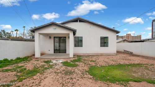 1018 25 St, Phoenix AZ exterior