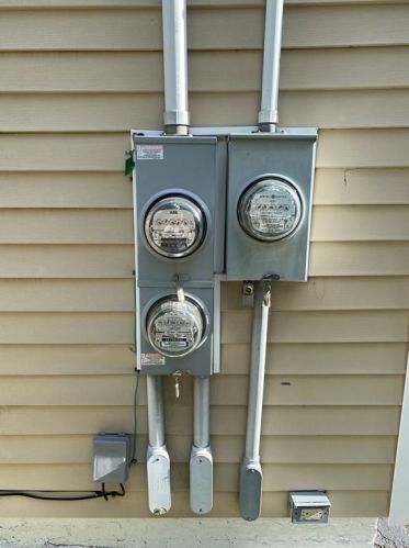 42 Esther St, Worcester MA 01607-1007 exterior