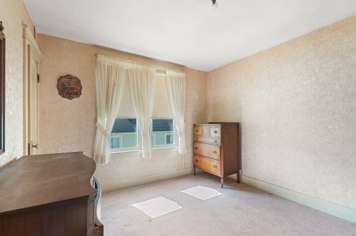 29 Halmstad St, Worcester MA 01607-1520 exterior