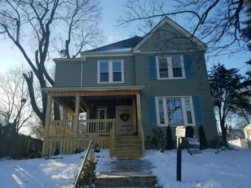 46 Fairview St, Dedham, MA 02026-3254