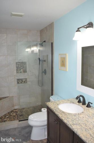 1313 Juniper St, Shady Side MD 20764-9222 exterior