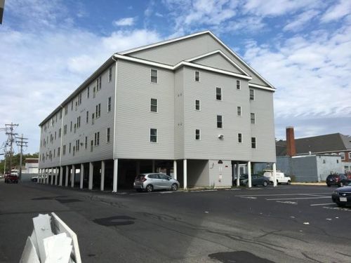 107 Foster St, Peabody MA  01960-5966 exterior