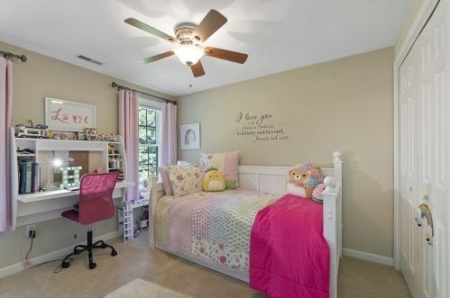 225 Sycamore Dr, Holden MA 01520-1152 exterior