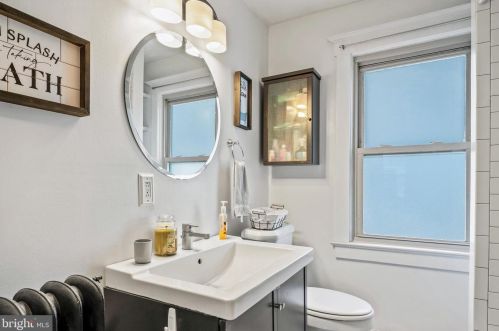 23 Watkins Ave, West Deptford NJ  08096-1235 exterior