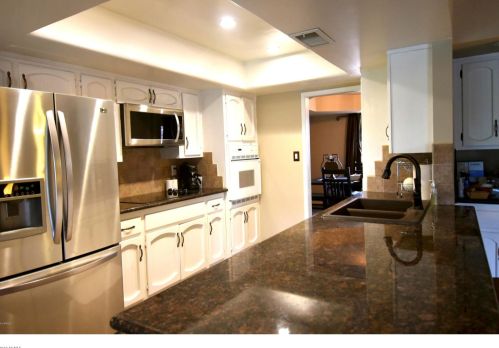 10008 33rd Pl, Phoenix AZ  85028-3933 exterior