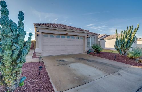 4385 Campo Bello Dr, Phoenix AZ  85032-2295 exterior