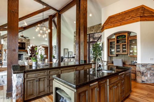 2366 Westview Trl, Park City UT 84098-6342 exterior