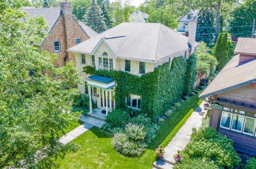 3132 Wenonah Ave, Forest View, IL 60402-2928