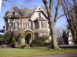 47 Sargent St, Newton, MA 02458-2317