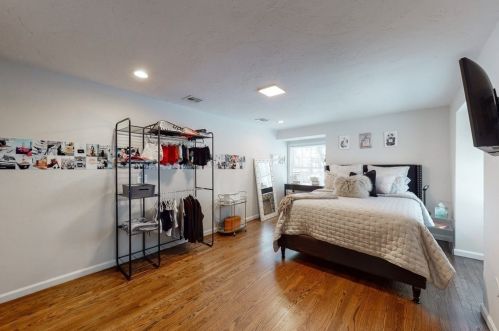 11 Colonial Dr, Shrewsbury MA  01545-1520 exterior