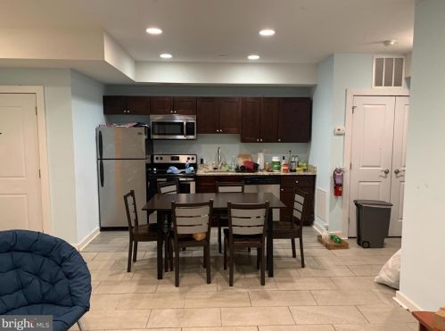 1534 Carlisle St, Philadelphia, PA 19121-4315