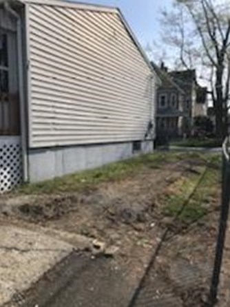 51 Hodges Ave, Taunton MA  02780-3031 exterior