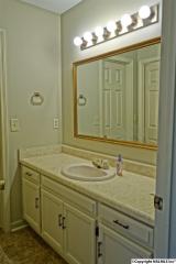 2048 Woodlawn Dr, Huntsville AL  35802-4443 exterior