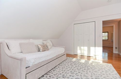 37 Needham St, Norfolk MA  02056-1648 exterior