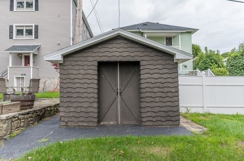 85 Kenberma Rd, Worcester MA 01604-3951 exterior