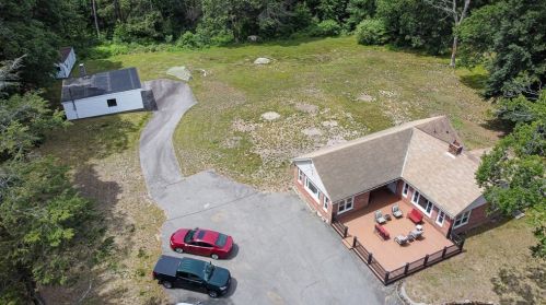 40 Abington St, Hingham, MA 02043-4325