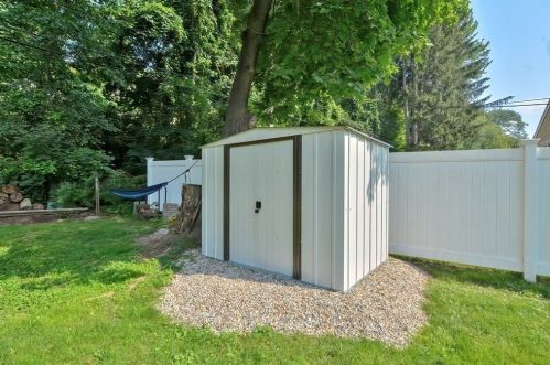 109 Flagg St, Worcester MA  01602-1454 exterior