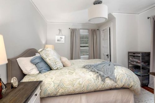 257 Hersey St, Hingham MA 02043-4605 exterior