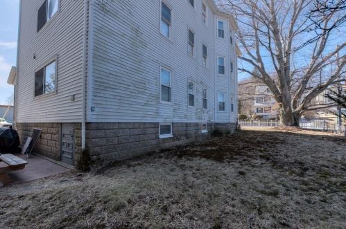 101 Greenwood St, Worcester MA 01607-1504 exterior