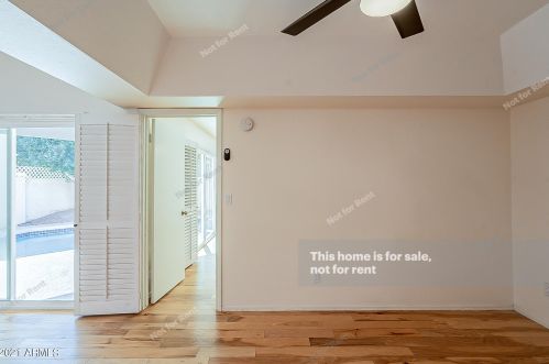 237 Denton Ln, Phoenix AZ 85014-2676 exterior