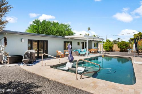 1936 Bethany Home Rd, Phoenix AZ 85015-2442 exterior