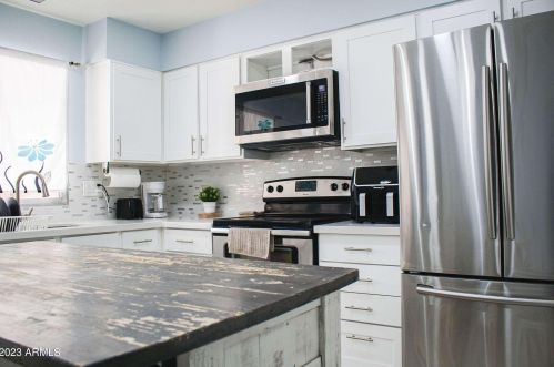 6151 31st Ave, Phoenix AZ  85017-1622 exterior