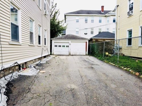 124 Dorchester St, Worcester MA 01610-1905 exterior