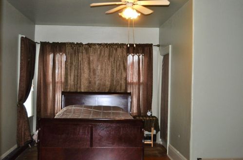 55 6th St, New Bedford, MA 02740-6140