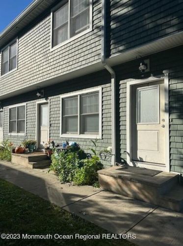 205 Pearl St, Tinton Falls NJ 07701-1511 exterior