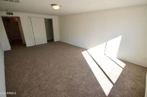 2562 Earll Dr, Phoenix AZ  85016-7404 exterior