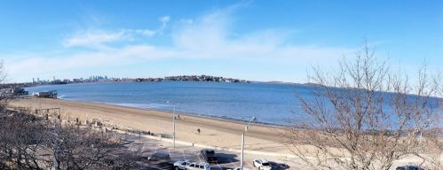 132 Elm Ave, Quincy MA 02170-2939 exterior