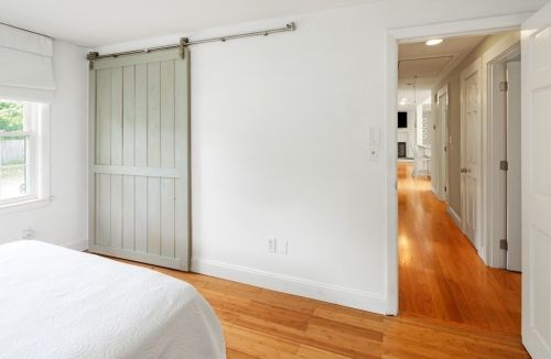 10 Leonard St, Hingham MA 02043-4725 exterior