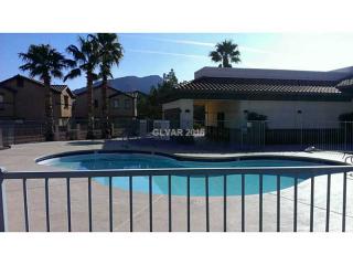 1065 Paradise Coach Dr, Henderson NV  89002-8944 exterior