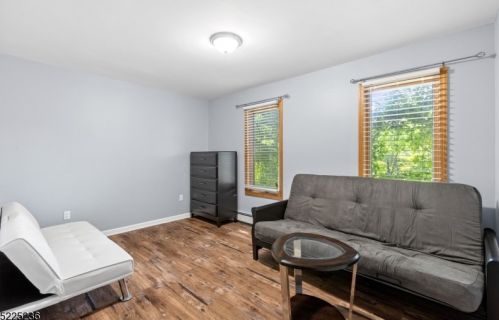 240 Skyline Lake Dr, Skyline Lakes NJ  07456-1959 exterior